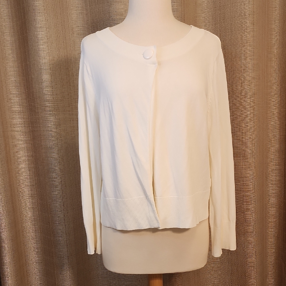 George Ivory Cardigan with Round Collar and One-button Closure